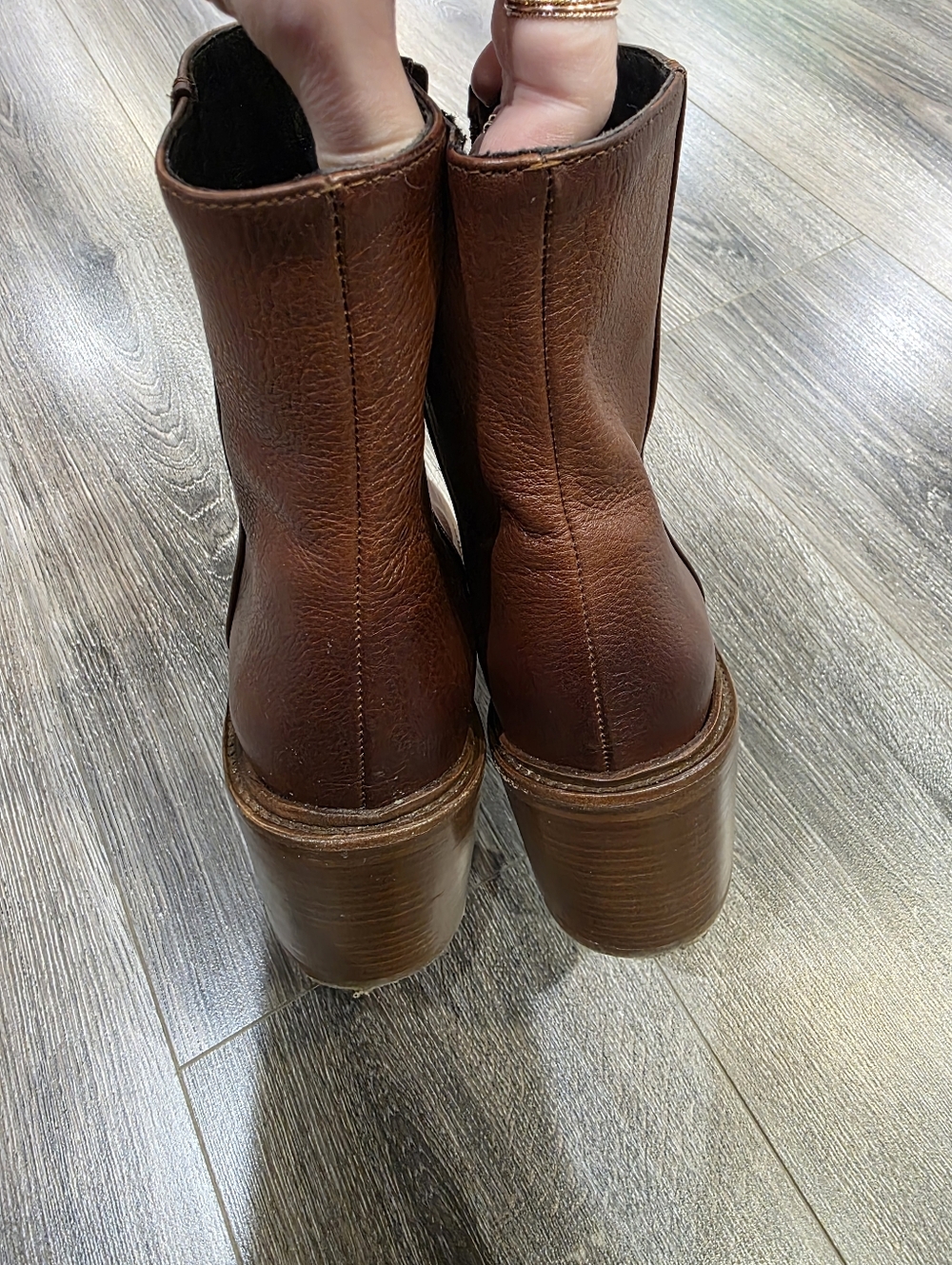 Zinda Heeled Leather Ankle Boots Rich Brown - Picture 4 of 7